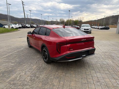 Used 2025 Kia K4 EX FWD image 6