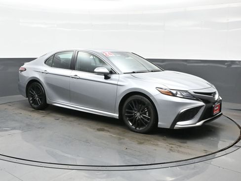 Used 2024 Toyota Camry XSE image 8