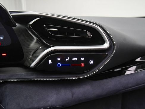 Used 2025 Ferrari 296 GTS RWD image 41