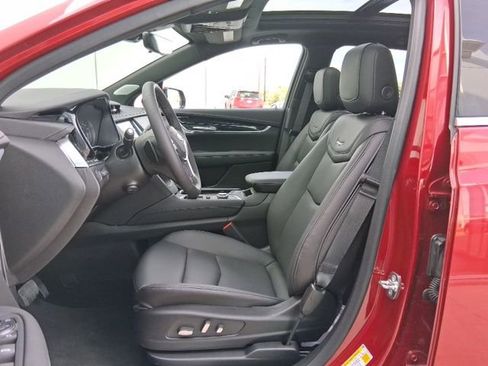 New 2026 Cadillac XT5 Premium Luxury w/ LPO, ONYX Package image 18