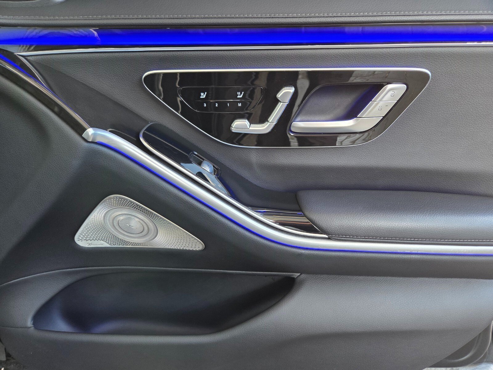 Used 2023 Mercedes-Benz S 500 4MATIC image 21