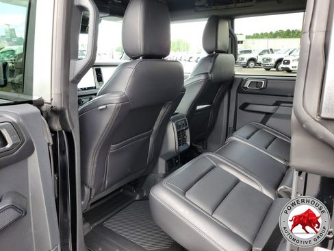 Used 2025 Ford Bronco Outer Banks w/ Sasquatch Package AWD/4WD image 14