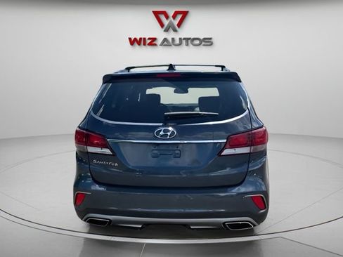 Used 2017 Hyundai Santa Fe SE AWD/4WD image 4
