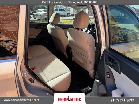 Used 2015 Subaru Forester 2.5i Premium w/ All-Weather Package AWD/4WD image 7