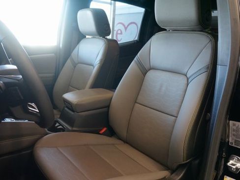 Used 2026 Chevrolet Colorado ZR2 w/ Technology Package image 10