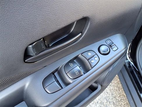 Certified 2025 Nissan Kicks Play S image 16