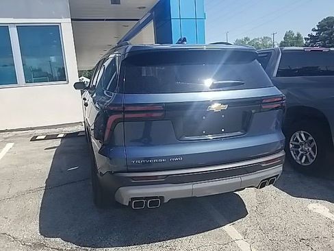 Certified 2025 Chevrolet Traverse LT w/ Driver Confidence Package AWD/4WD image 19