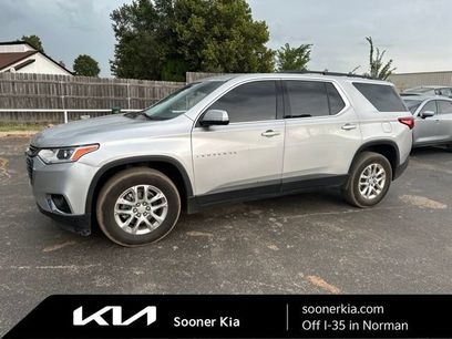 Used 2021 Chevrolet Traverse LT