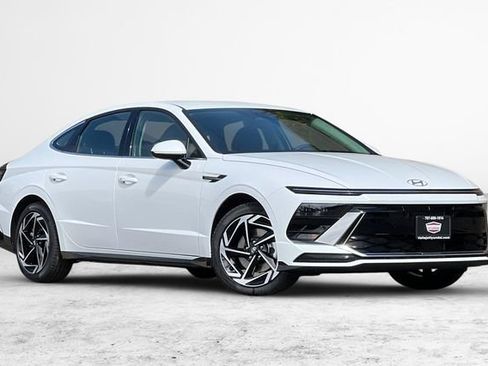 New 2026 Hyundai Sonata SEL FWD image 1