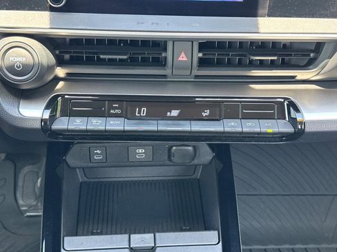 Used 2023 Toyota Prius LE FWD image 15