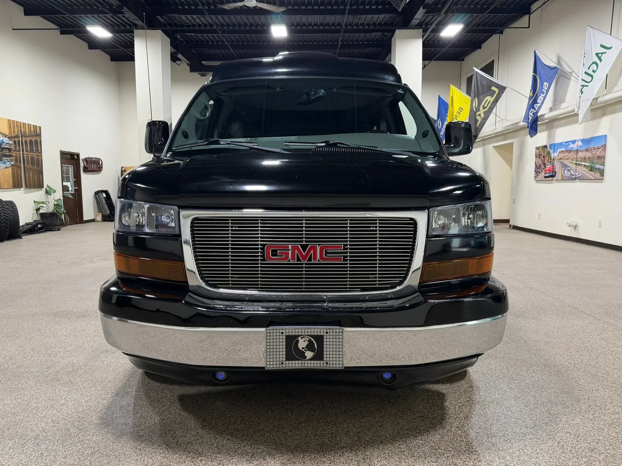 Used 2007 GMC Savana 1500 AWD w/ Preferred Equipment Group image 2
