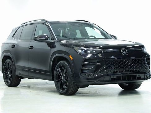 New 2026 Volkswagen Tiguan SE R-Line AWD/4WD image 3