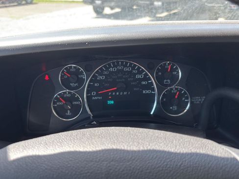 Used 2021 Chevrolet Express 2500 w/ Driver Convenience Package RWD image 12