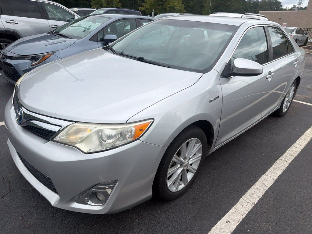 Used 2012 Toyota Camry XLE FWD image 1