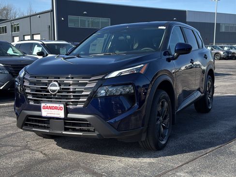New 2026 Nissan Rogue SV AWD/4WD image 2