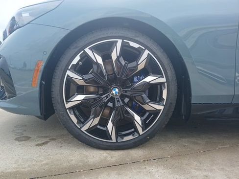 New 2026 BMW i5 M60 w/ Premium Package AWD/4WD image 5