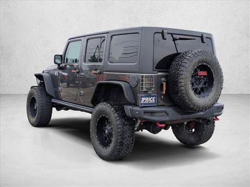 Used 2016 Jeep Wrangler Unlimited Rubicon AWD/4WD image 8