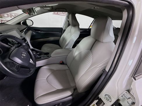 Certified 2022 Toyota Camry SE image 25