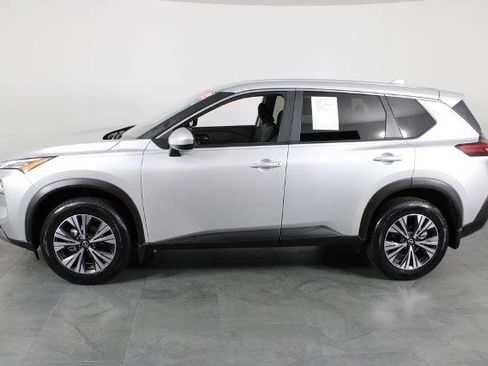 Certified 2023 Nissan Rogue SV FWD image 12