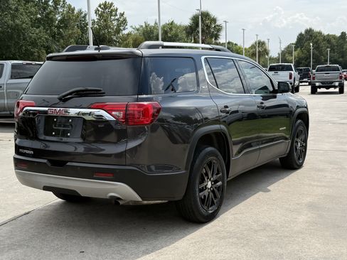 Used 2019 GMC Acadia SLT w/ LPO, Floor Liner Package FWD image 5