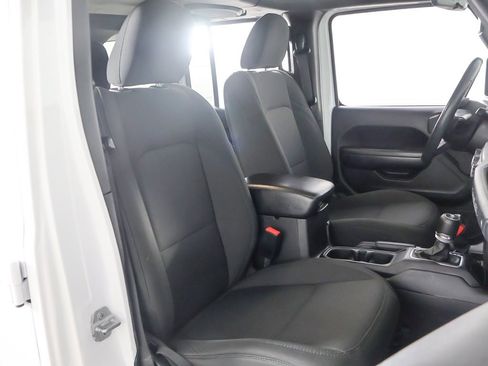 Used 2019 Jeep Wrangler Unlimited Sport S image 27