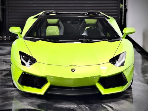 Used 2015 Lamborghini Aventador LP 700-4 image 12