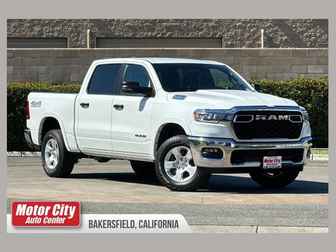 Used 2025 RAM 1500 Big Horn AWD/4WD image 1