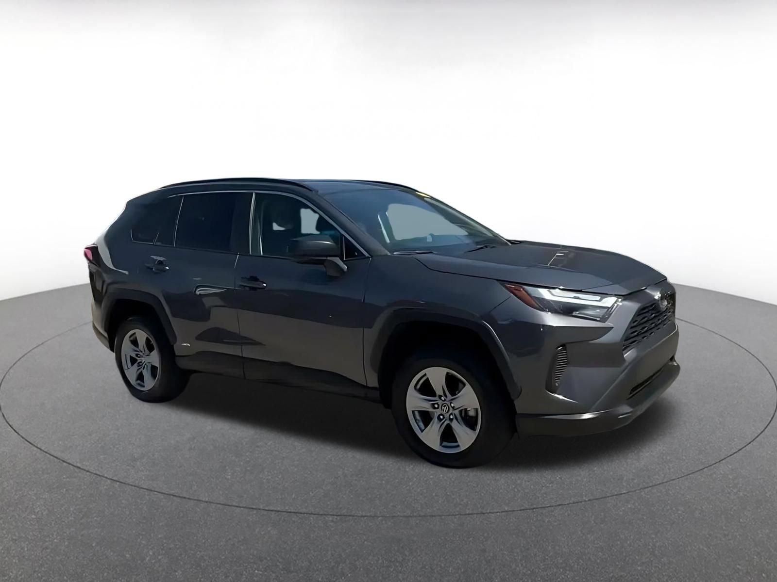 Used 2024 Toyota RAV4 LE AWD/4WD image 2