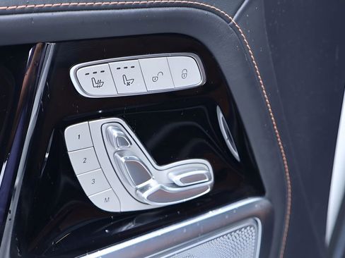 Used 2022 Mercedes-Benz G 550 image 11