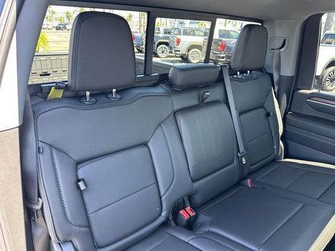 New 2025 GMC Sierra 2500 Denali w/ Denali Reserve Package image 28