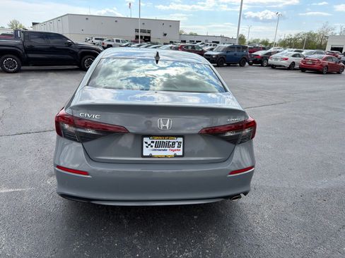 Used 2025 Honda Civic Sport image 7