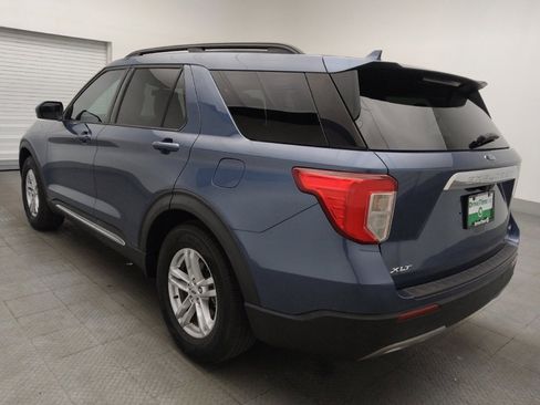 Used 2020 Ford Explorer XLT w/ Equipment Group 202A image 5