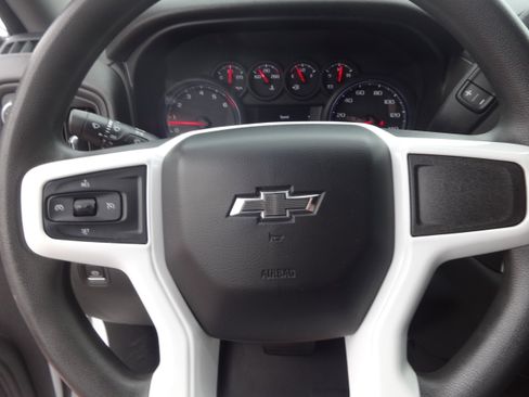 Used 2019 Chevrolet Silverado 1500 Custom Trail Boss w/ Custom Convenience Package image 45