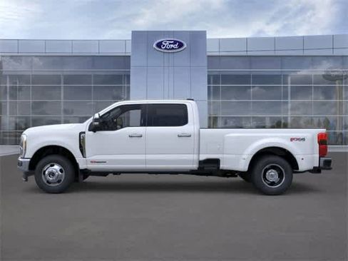 New 2025 Ford F350 Lariat w/ Lariat Ultimate Package image 3