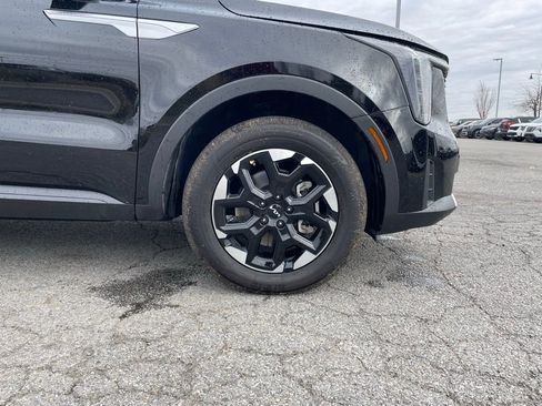 Used 2025 Kia Sorento S image 31