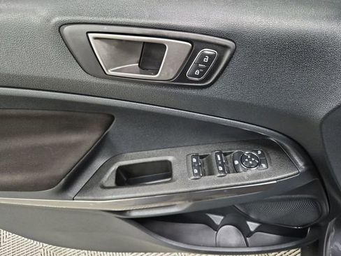 Used 2020 Ford EcoSport SE w/ SE Convenience Package image 13