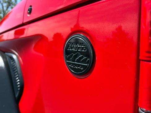 Used 2022 Jeep Wrangler Unlimited Sport AWD/4WD image 24