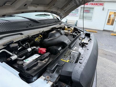 Used 2011 Ford E-250 and Econoline 250 image 35