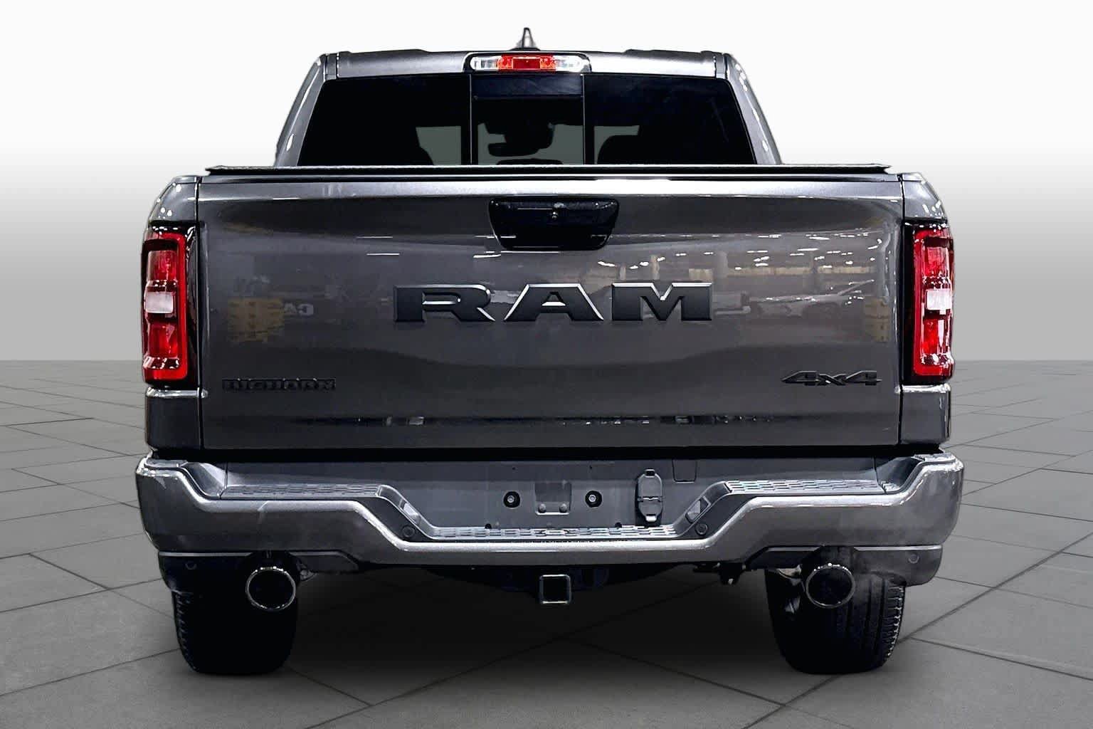 Used 2025 RAM 1500 Big Horn AWD/4WD image 4