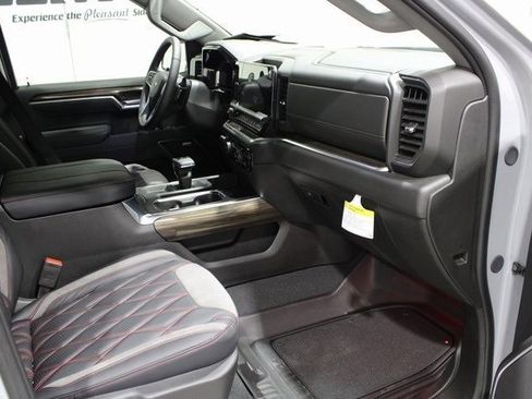 New 2025 Chevrolet Silverado 1500 RST image 30