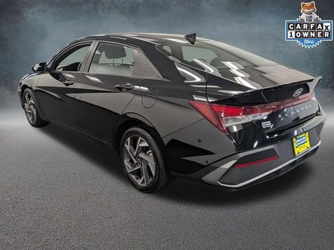 Certified 2025 Hyundai Elantra Sport image 7