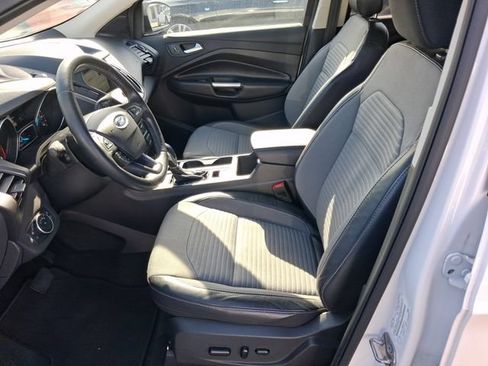 Used 2019 Ford Escape SE FWD image 12