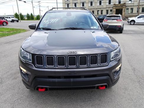 Used 2020 Jeep Compass Trailhawk AWD/4WD image 3