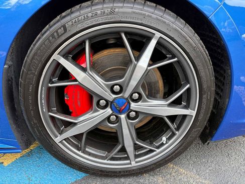 Used 2021 Chevrolet Corvette Stingray Premium Cpe w/ Z51 Performance Package RWD image 33
