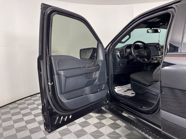Used 2022 Ford F150 XLT w/ Equipment Group 302A High AWD/4WD image 18