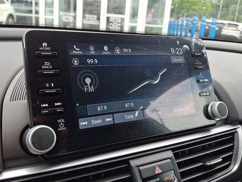 Used 2022 Honda Accord Sport image 17