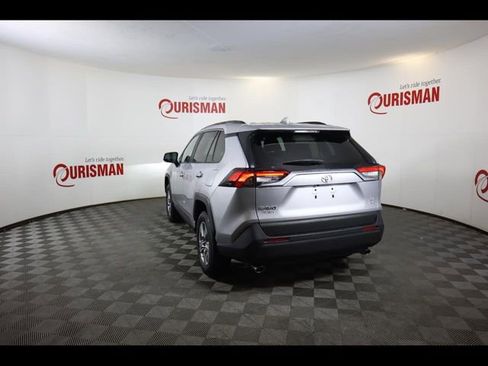 Used 2025 Toyota RAV4 XLE w/ Convenience Package image 7