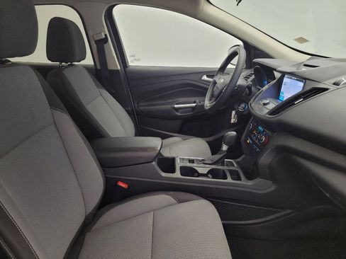 Used 2017 Ford Escape SE w/ Equipment Group 201A FWD image 21