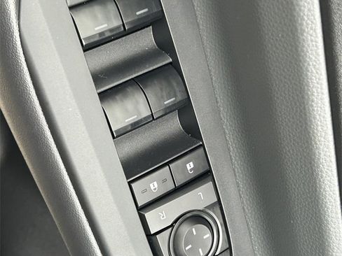 Used 2025 Toyota Prius LE image 21