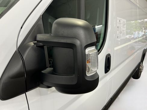 Used 2025 RAM ProMaster 2500 w/ Convenience Group FWD image 13
